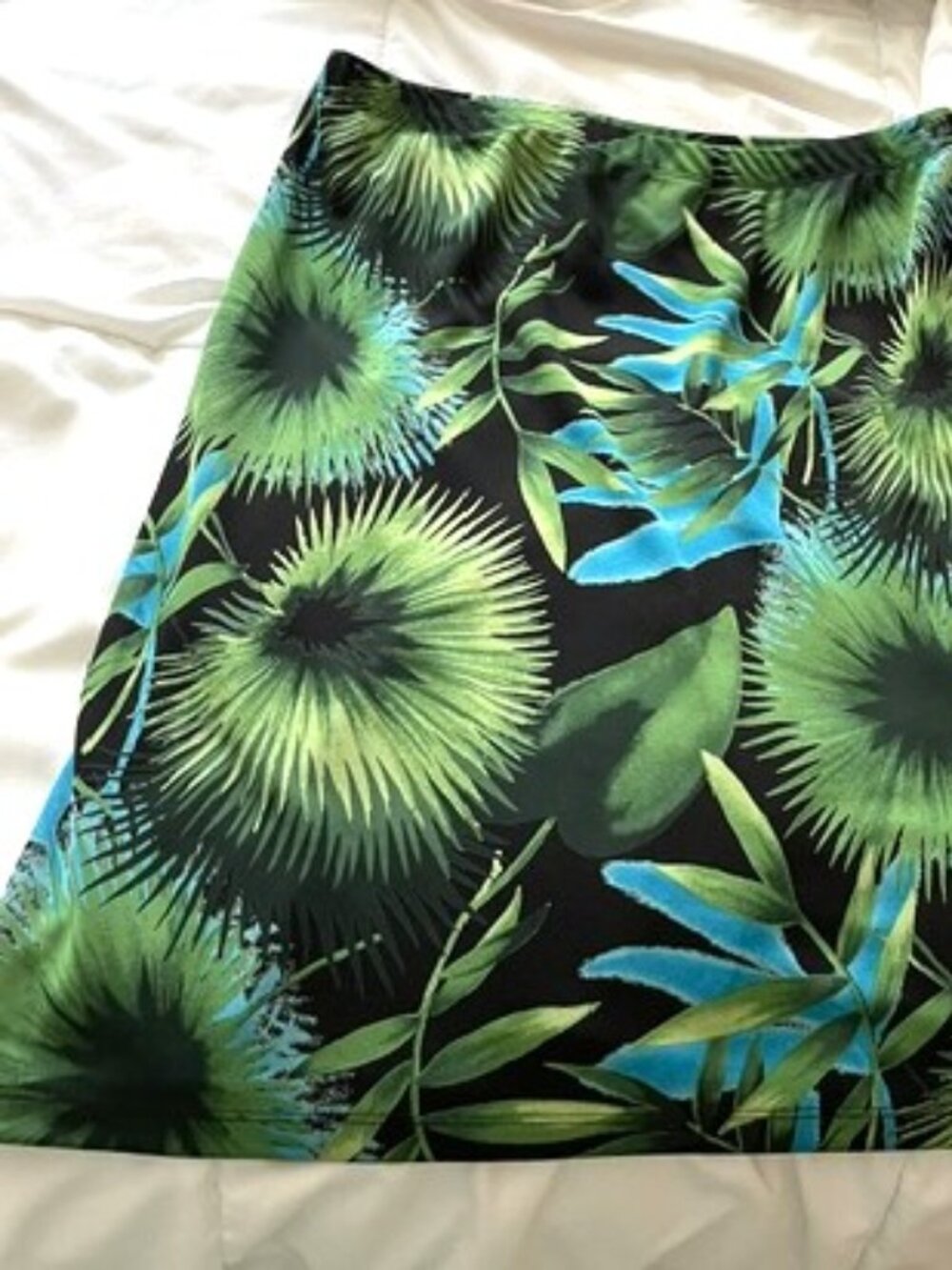 Two-piece summer set, tank and matching skirt, tropical print, lightweight